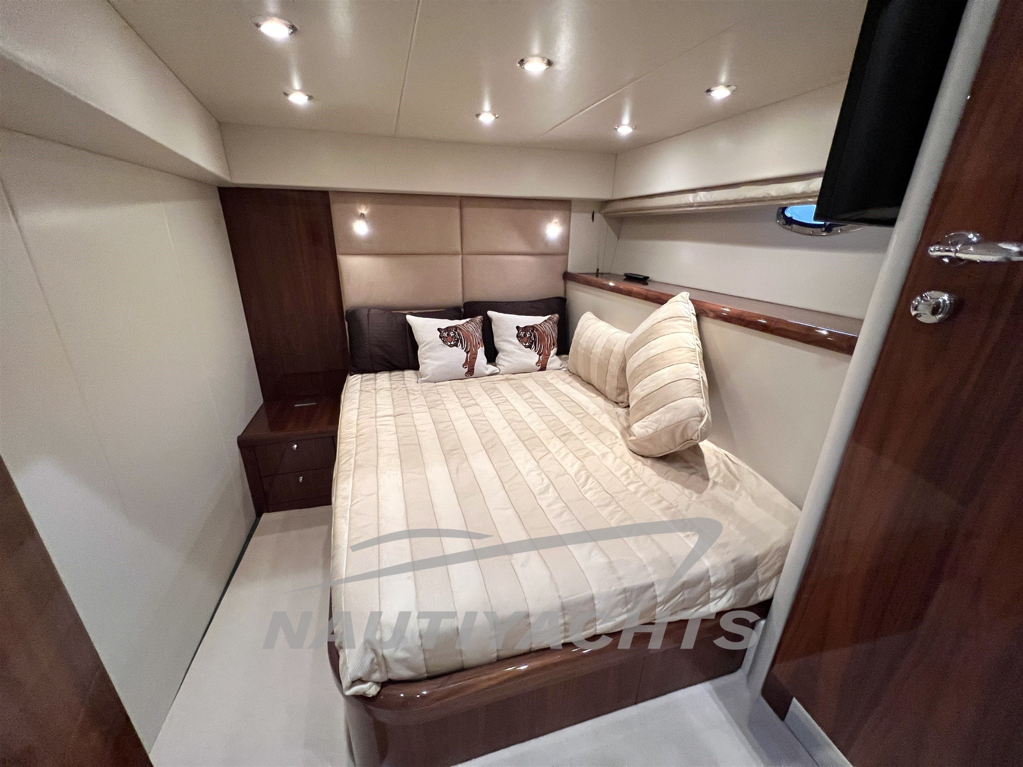 slider 18 Sunseeker Portofino 53